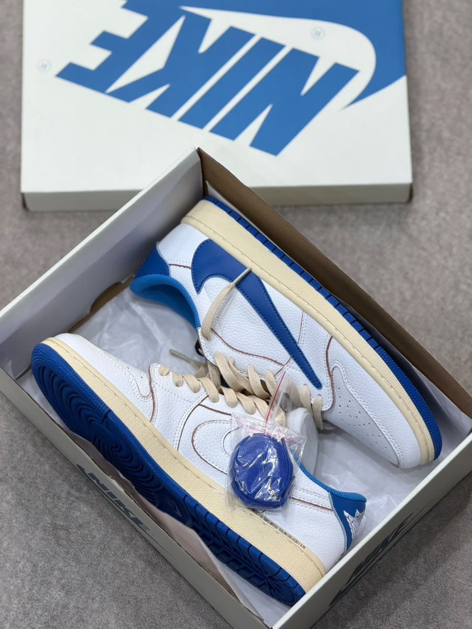 Nike Air Jordan 1 Low Travis Scott x Fragment