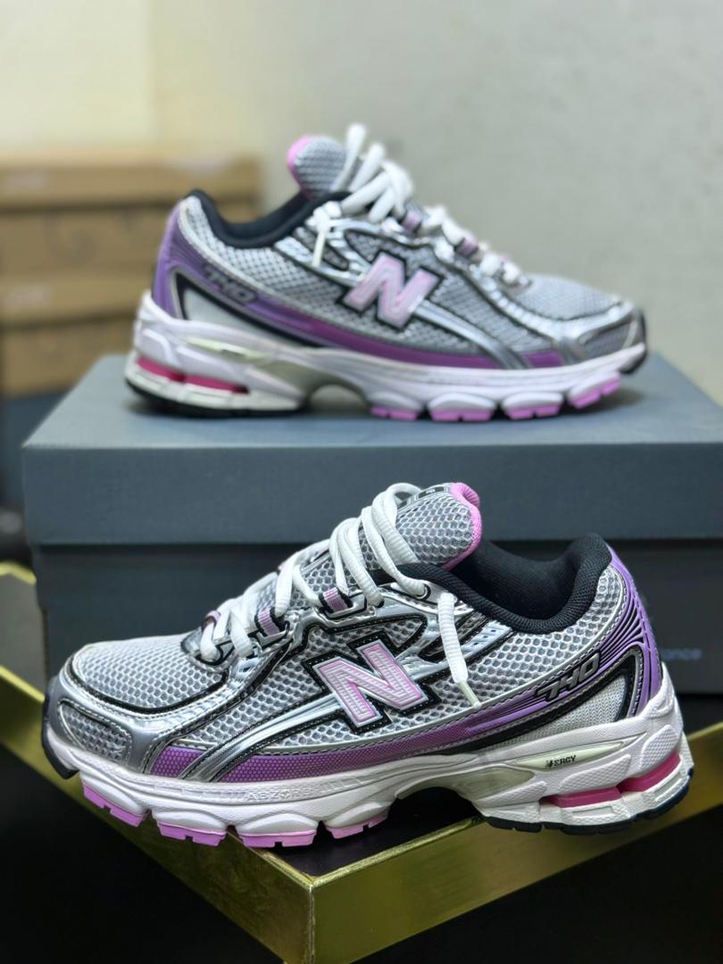 baskets New Balance 1906R.