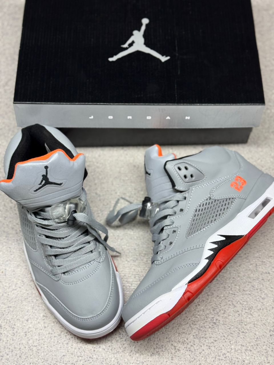 Nike Air Jordan 5 Retro