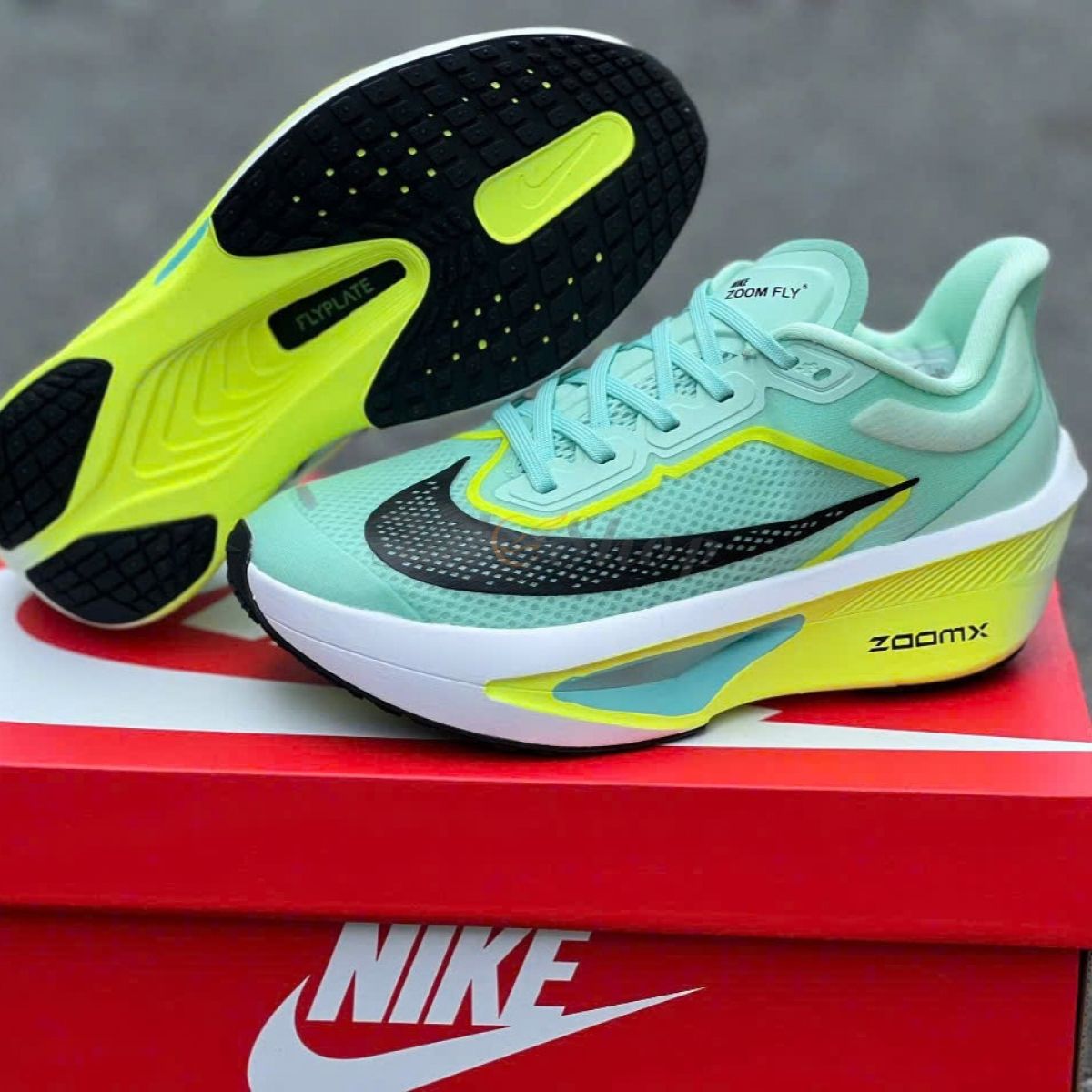 baskets Nike Zoom Fly 6