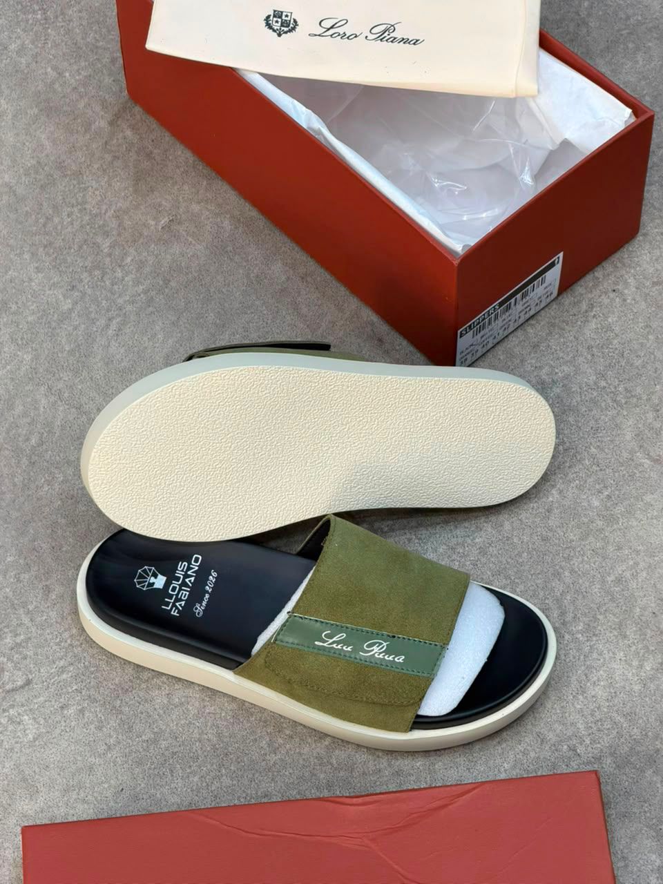 claquettes Loro Piana en daim
