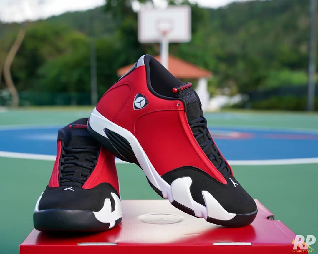 Nike Air Jordan 14 Retro