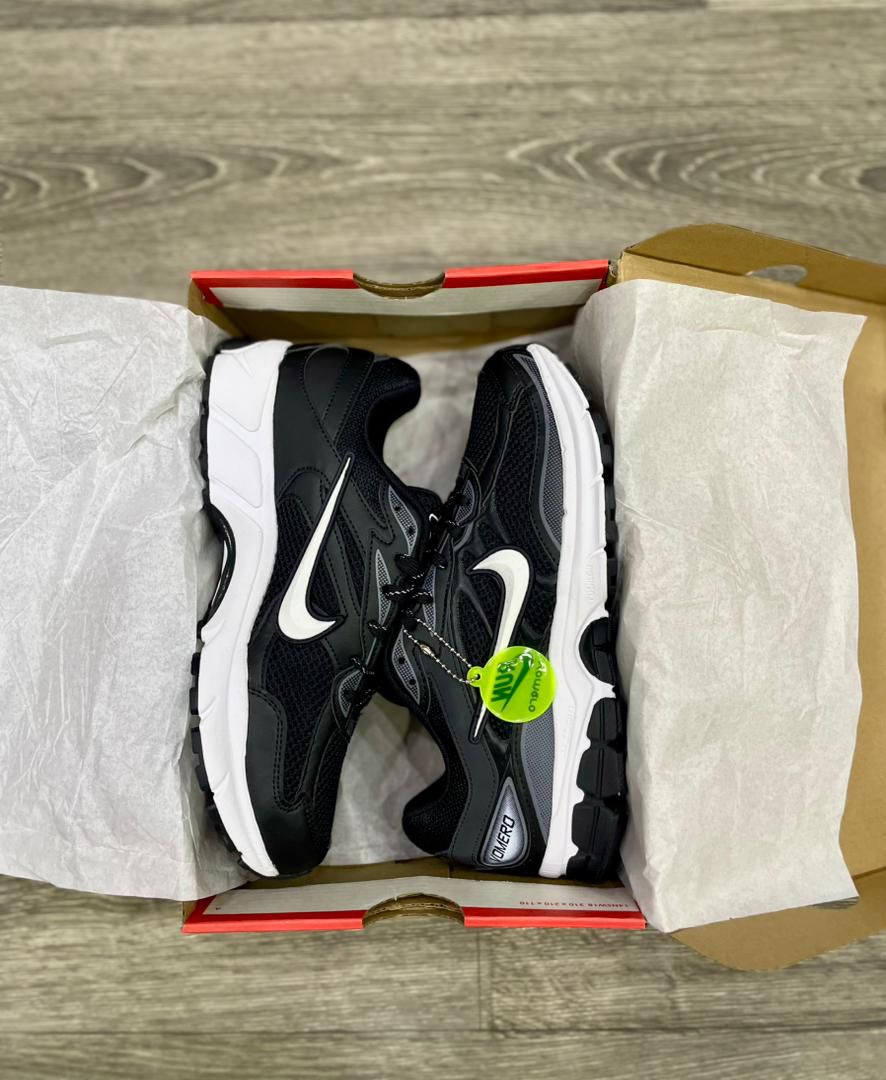 Nike Zoom Vomero 5.