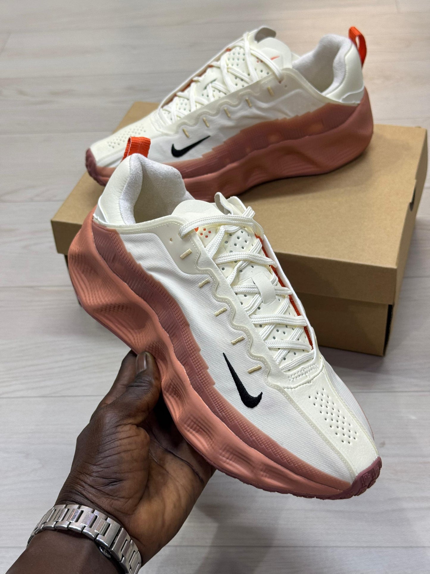 baskets Nike Ava Rover Light Orewood