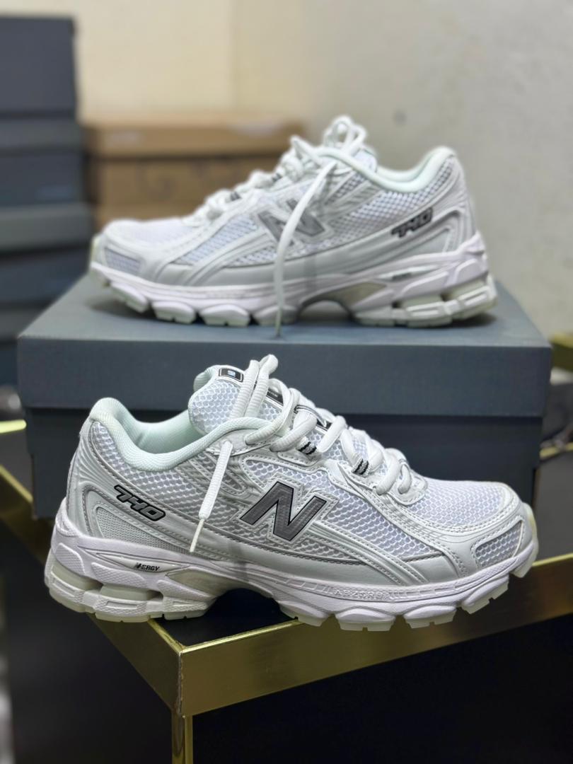 New balance 740.