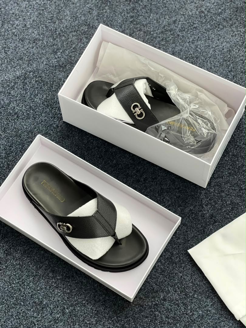 sandale entredoigt  Ferragamo