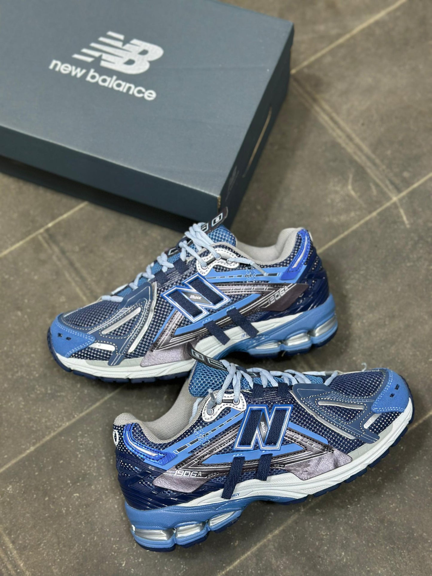 baskets New Balance 1906A "Tech Explosion