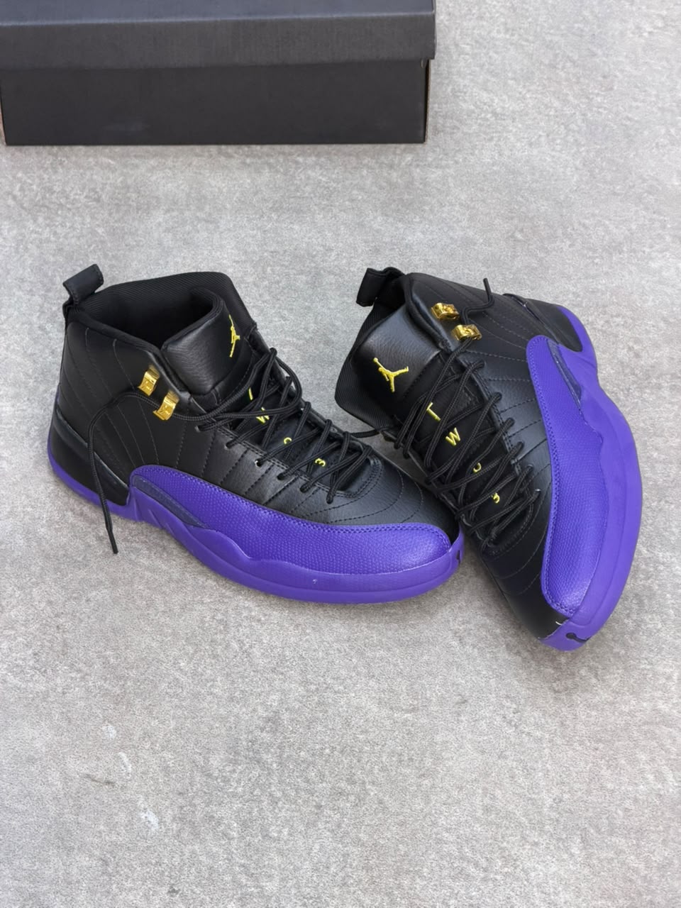 baskets Nike Air Jordan 12 Retro