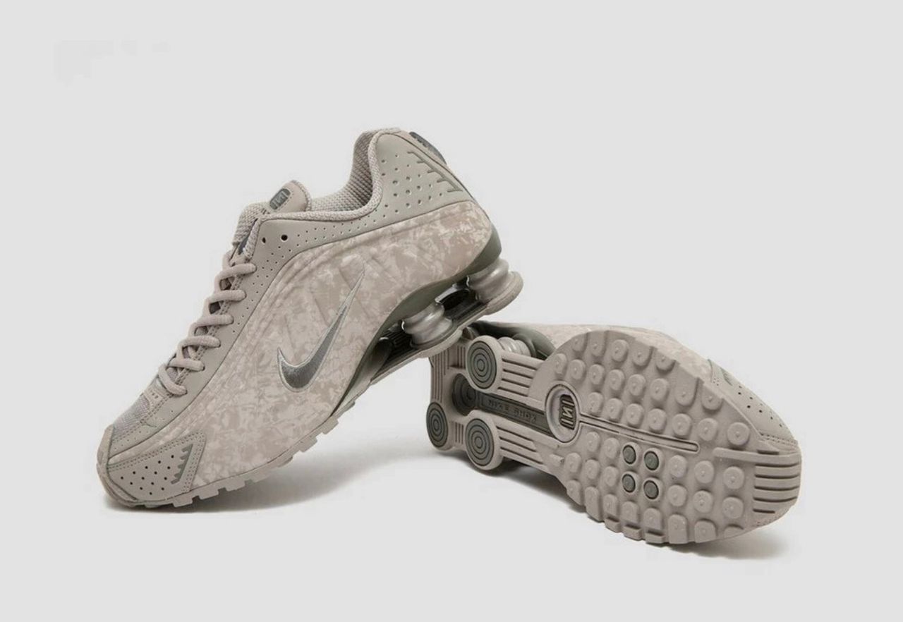 Nike Shox R4