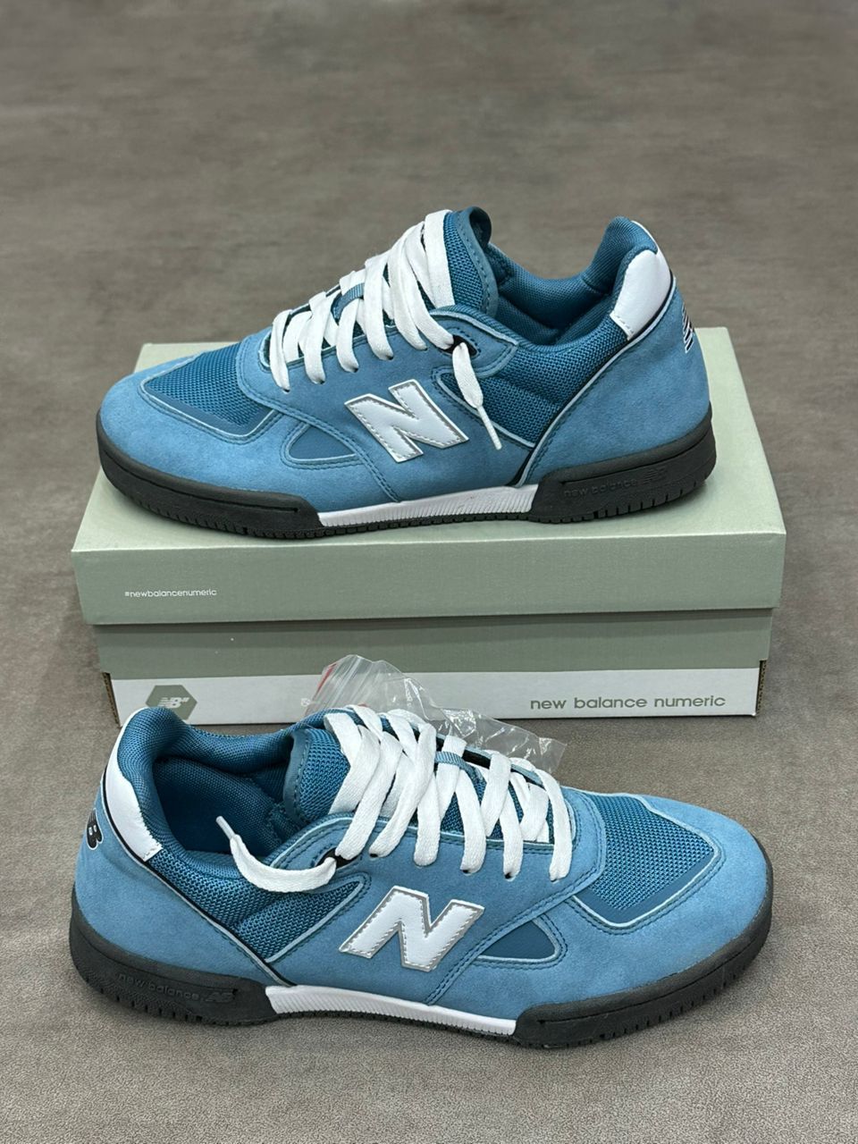 New Balance Numeric 600