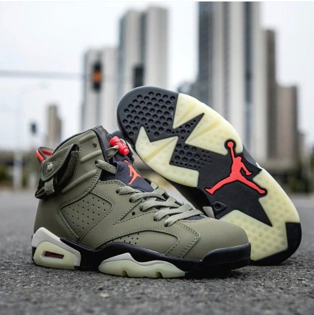 Air Jordan 6 Retro x Travis Scot