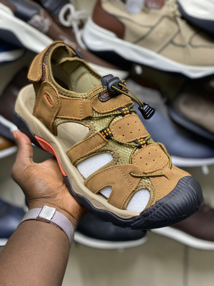 Outdoor Hiking Leather Closed Toe).