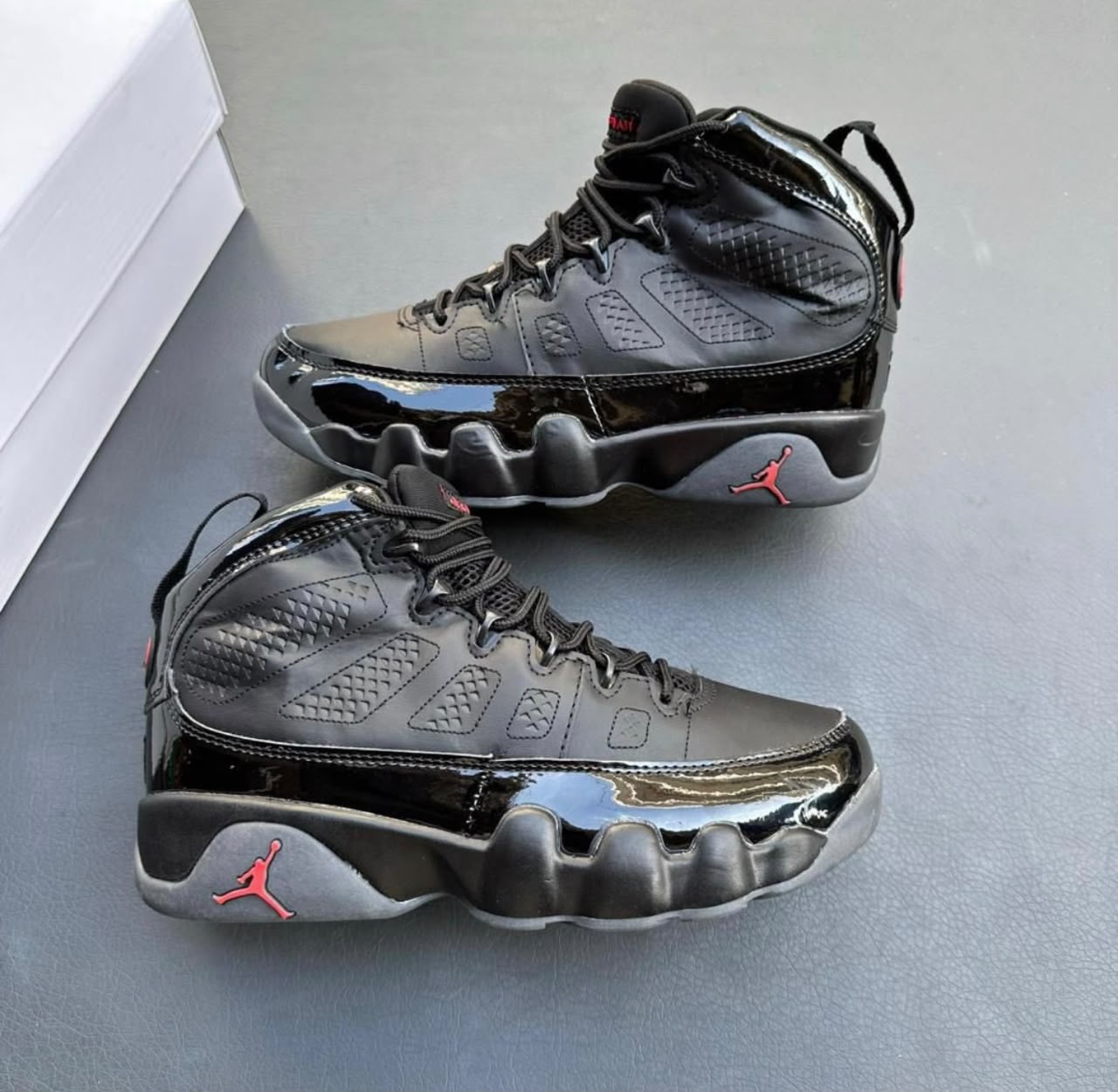 Nike Air Jordan 9 Retro "Bred"