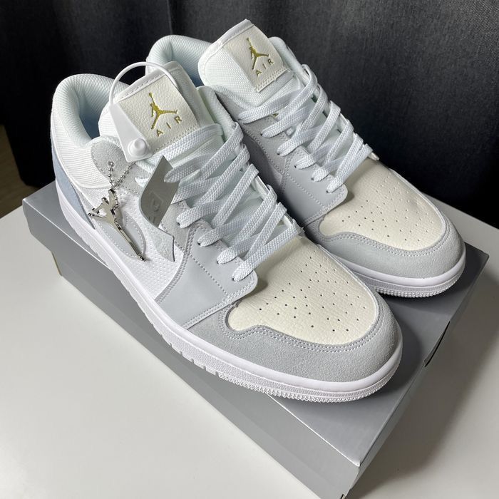 baskets Nike Air Jordan 1 Low Paris.