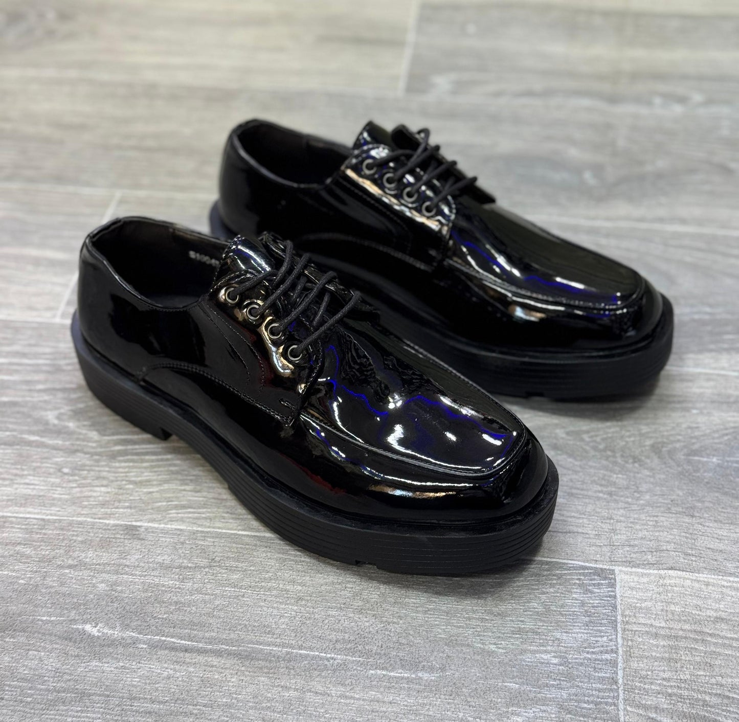 Chaussure derbies ou des mocassins