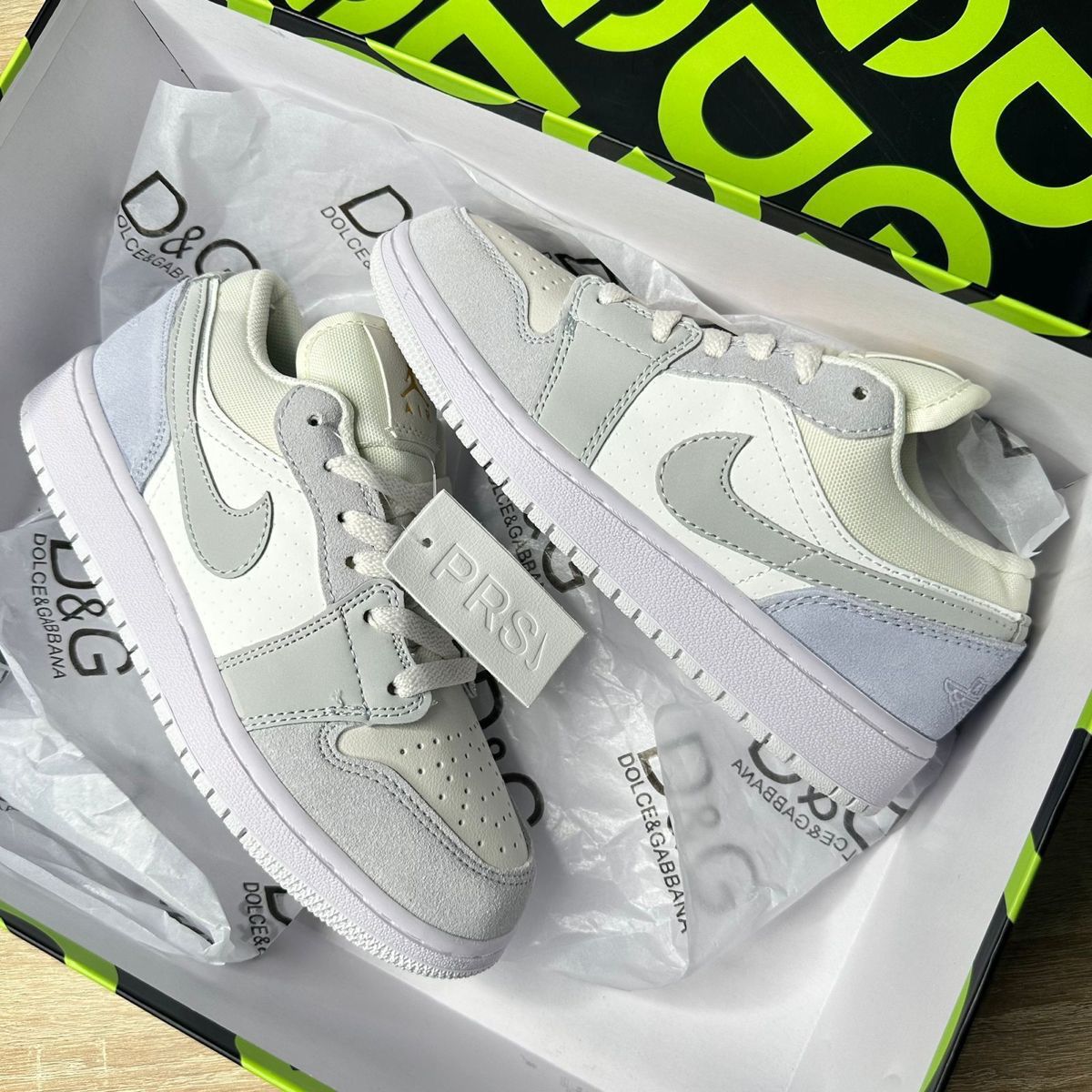 baskets Nike Air Jordan 1 Low Paris.