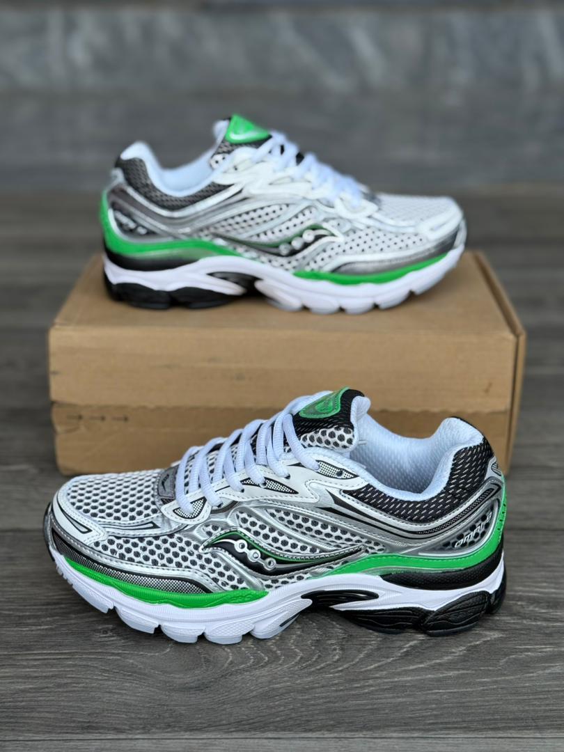 baskets Saucony ProGrid Omni 9 "Green Silver".