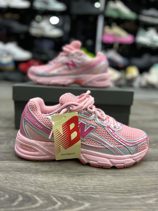 sneaker New Balance 740 atmos rose 'Pink