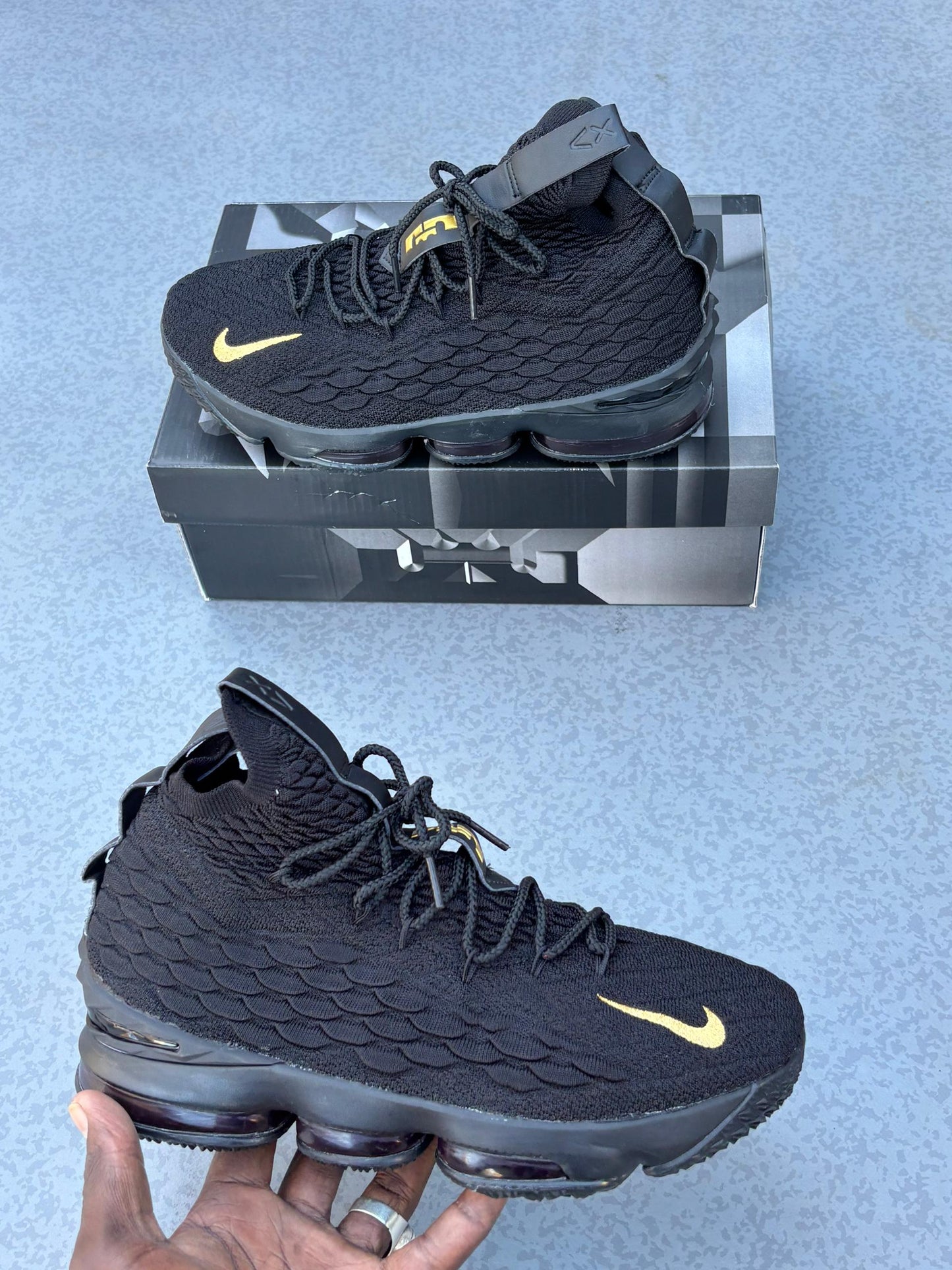 Nike LeBron 15 Low