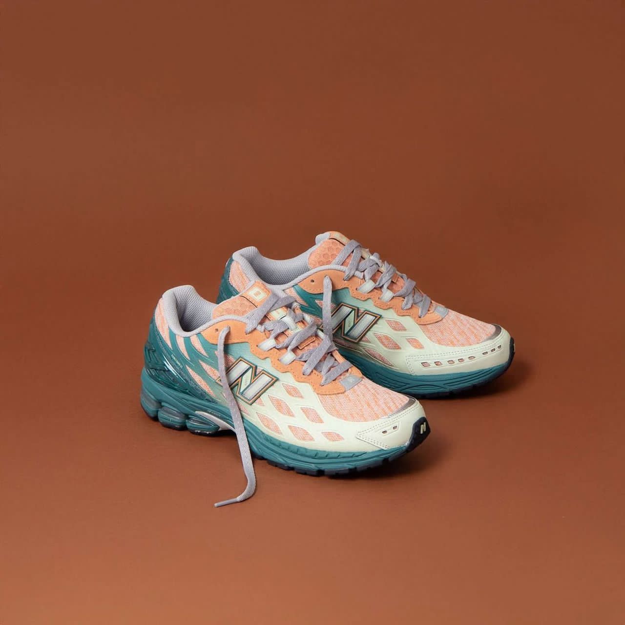 New Balance 1906W.