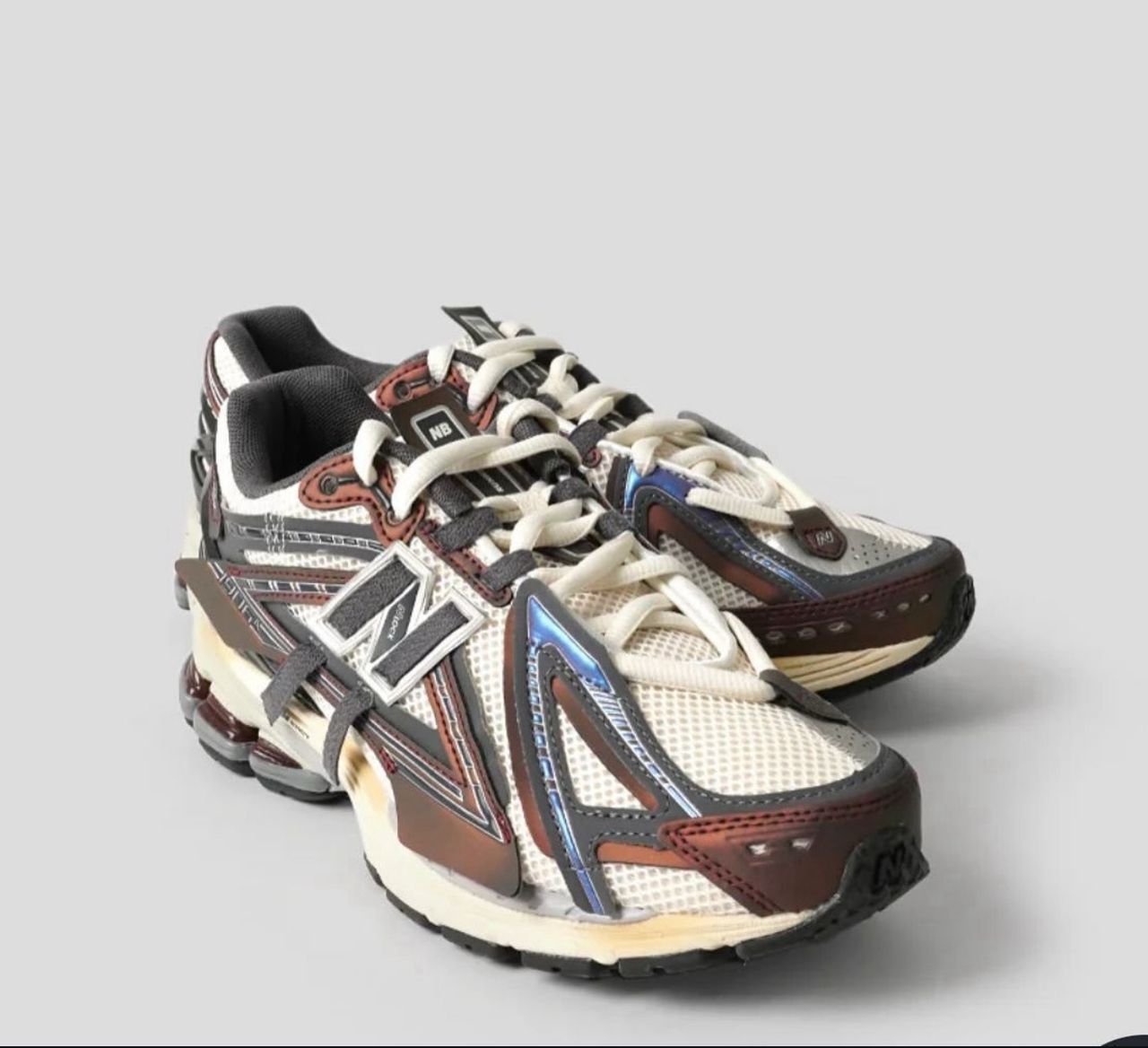New Balance 1906A "Inkwell Sea Salt".