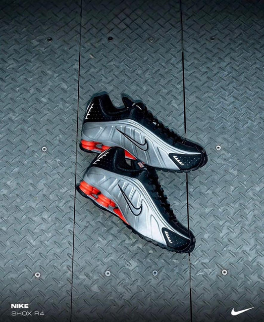 Baskets Nike Shox R4