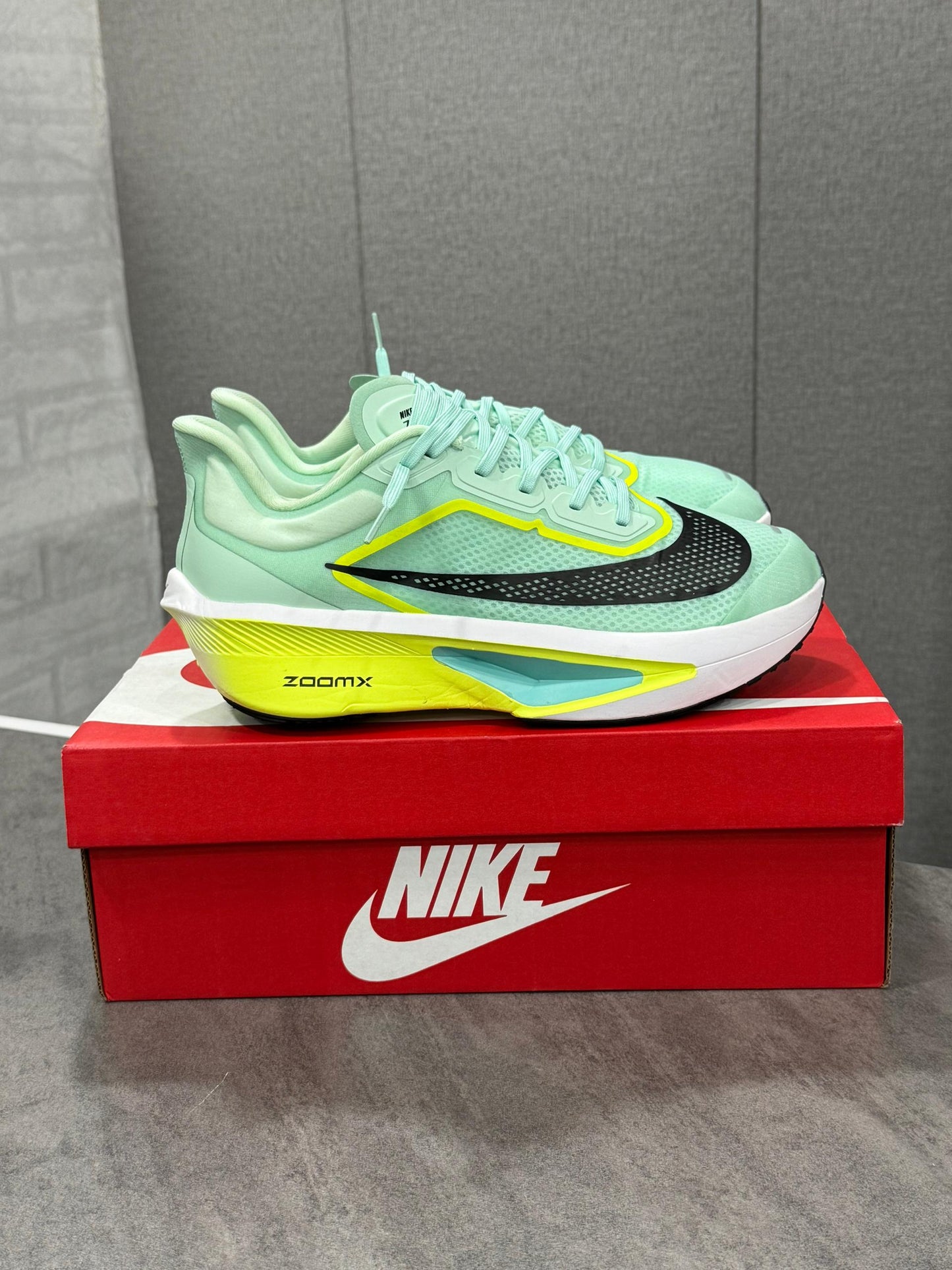 baskets Nike Zoom Fly 6