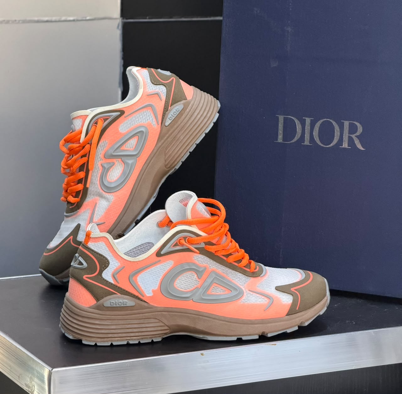 Dior B30 Countdown Tech