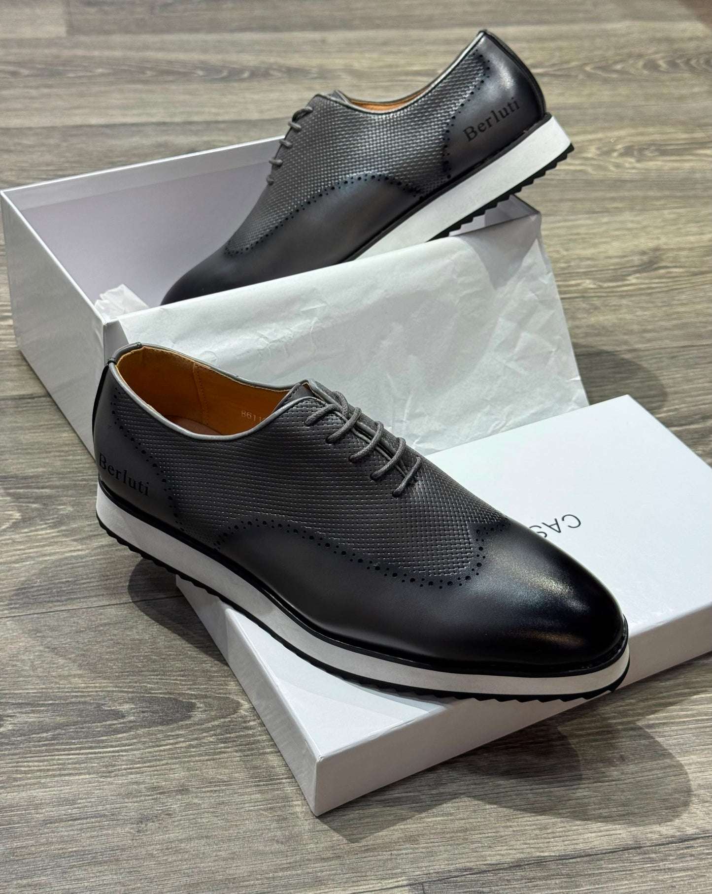 Berluti Oxford sneaker)
