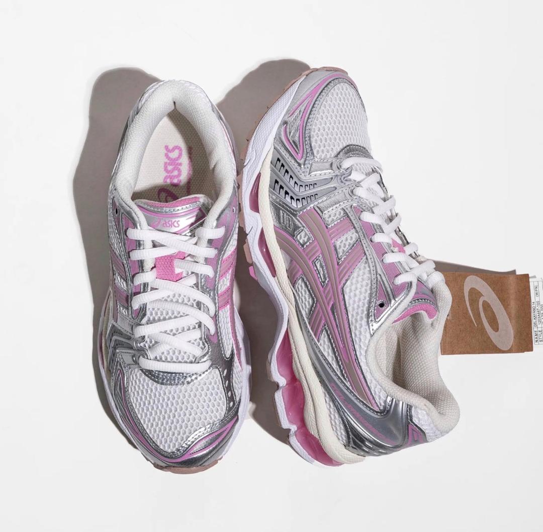 baskets ASICS Gel-Kayano 14.