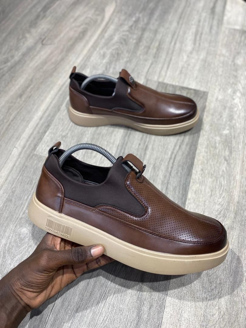 mocassins