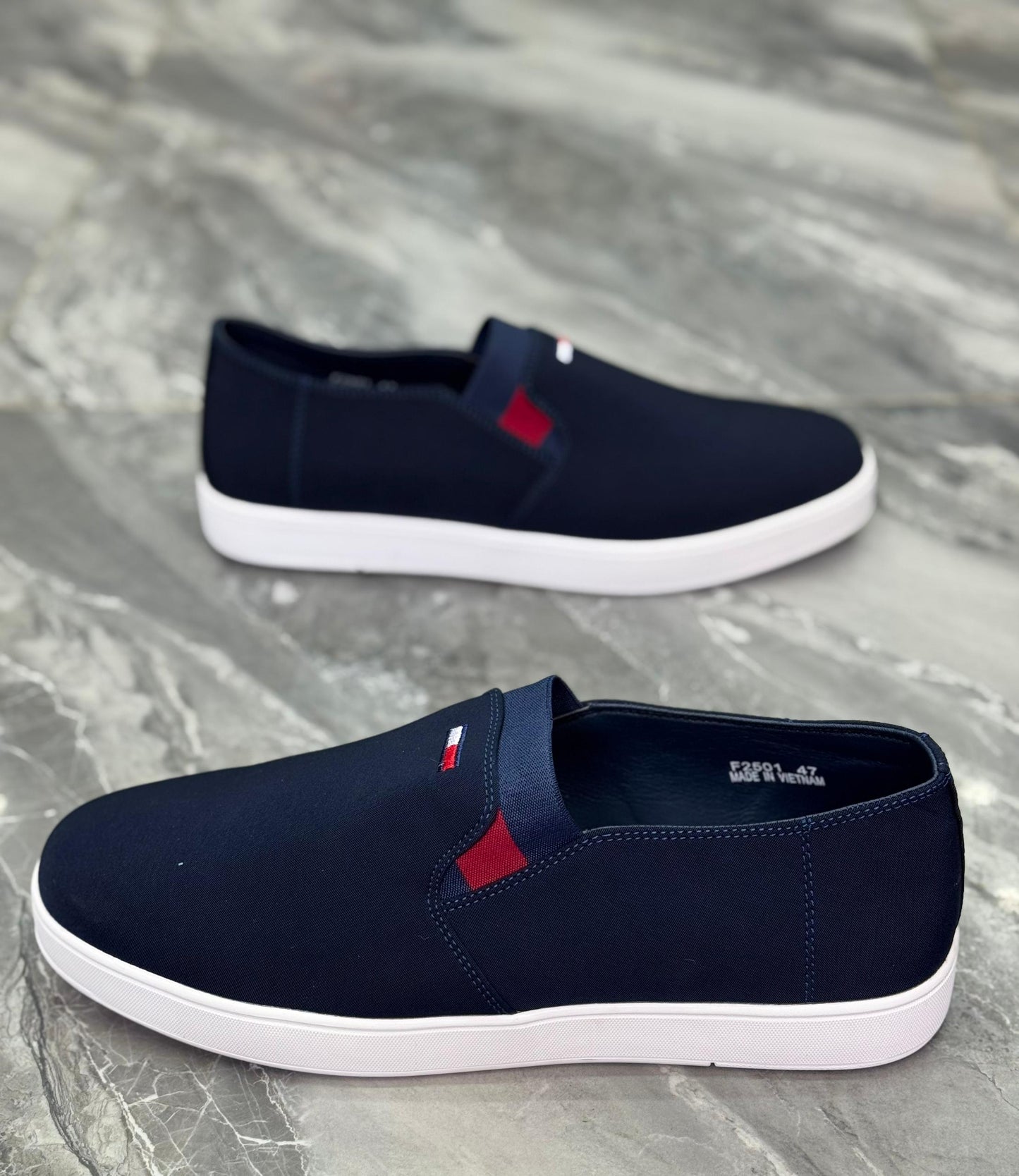 Tommy Hilfiger