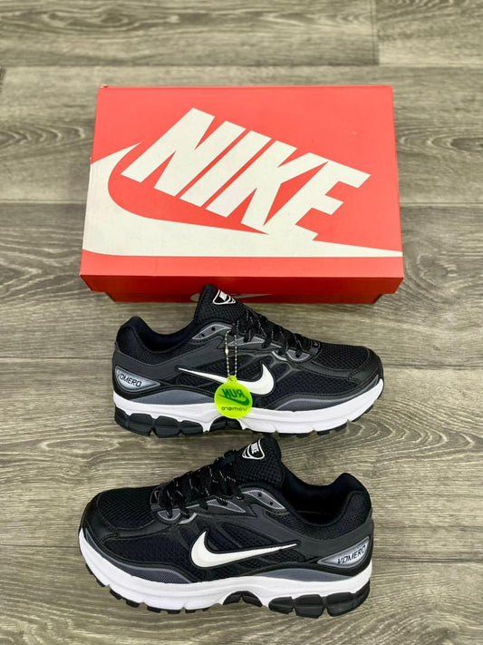 Nike Zoom Vomero 5.