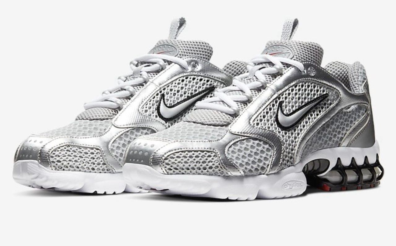 baskets Nike Air Zoom Spiridon Cage 2 en coloris "Metallic Silver".
