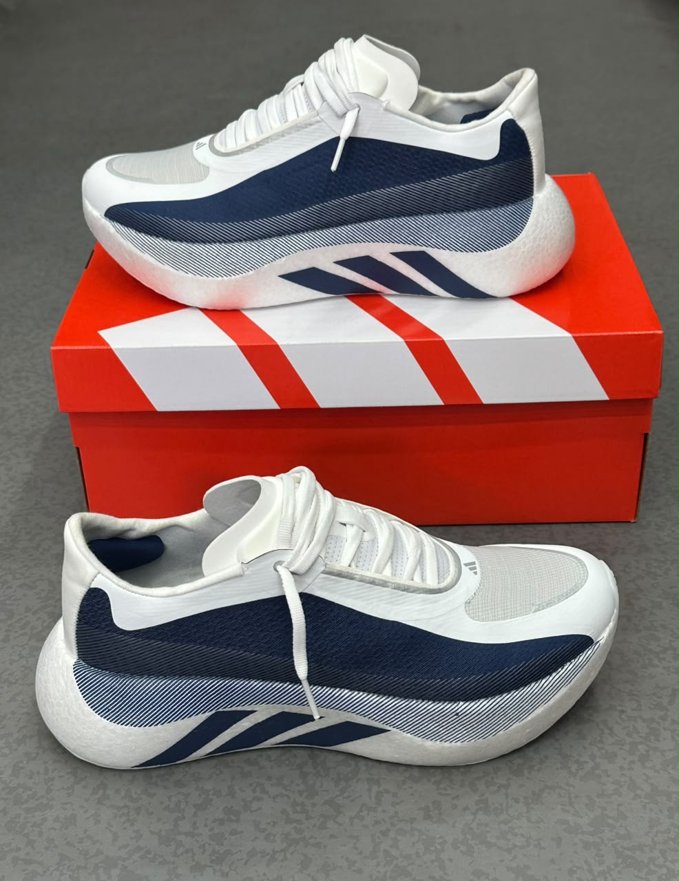 adidas Hyperboost Edge,