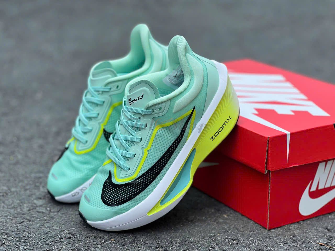 baskets Nike Zoom Fly 6