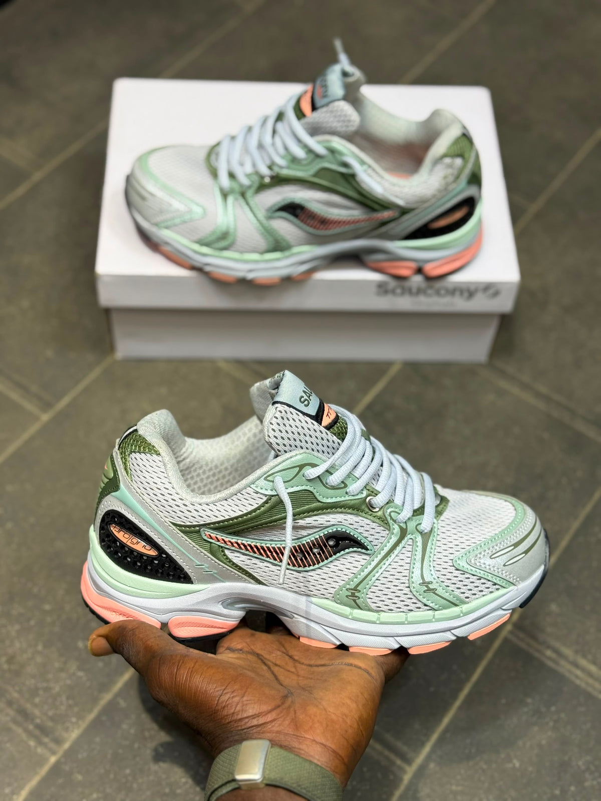 Saucony ProGrid Triumph 4
