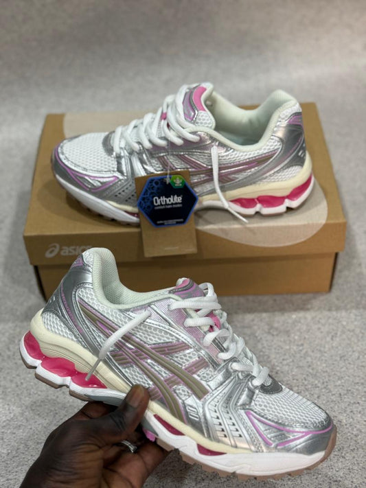 baskets ASICS Gel-Kayano 14.
