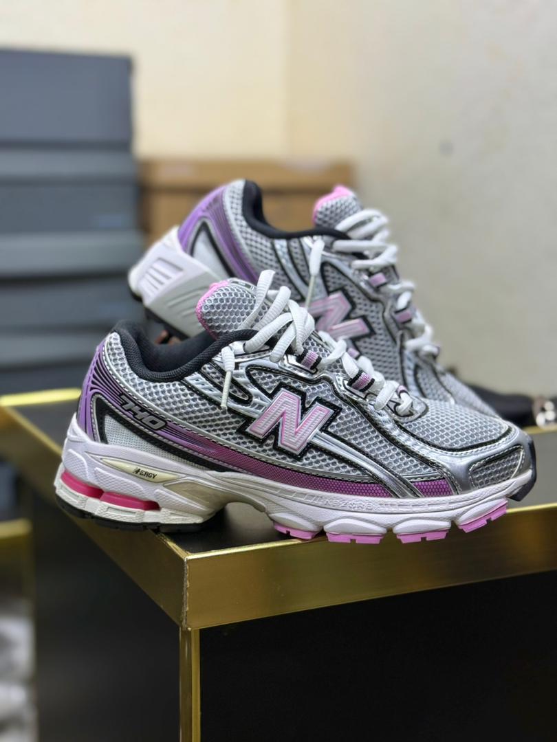 baskets New Balance 1906R.
