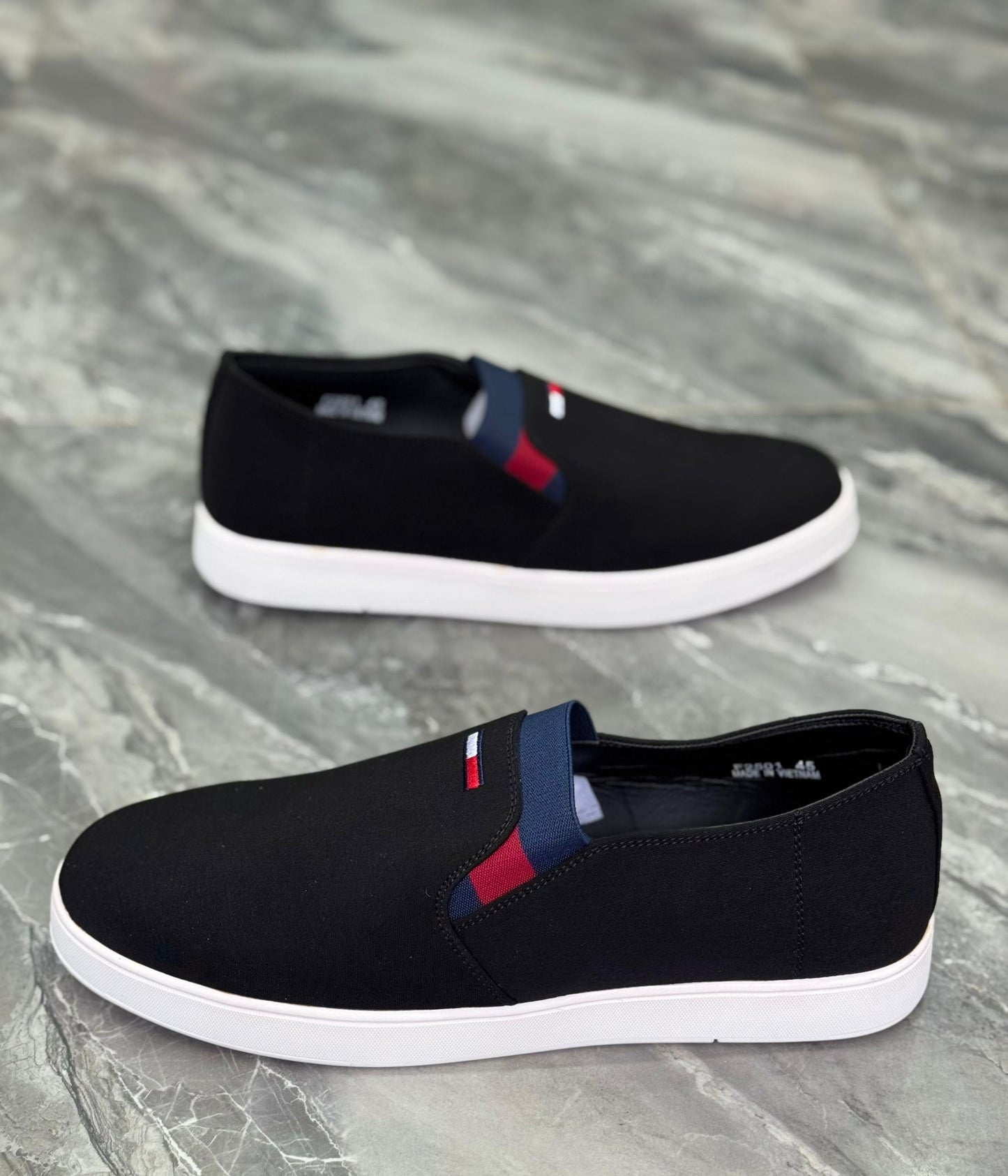 Tommy Hilfiger