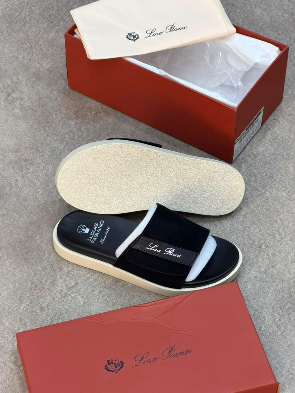 claquettes Loro Piana en daim