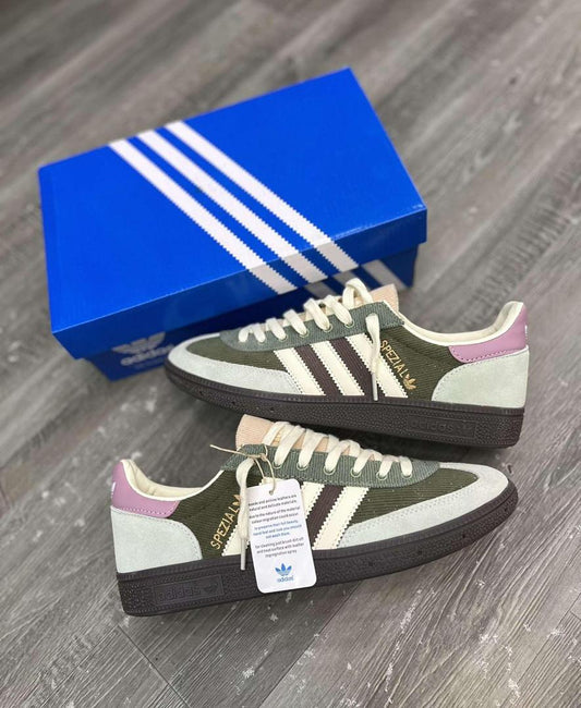 Adidas Handball Spezial.