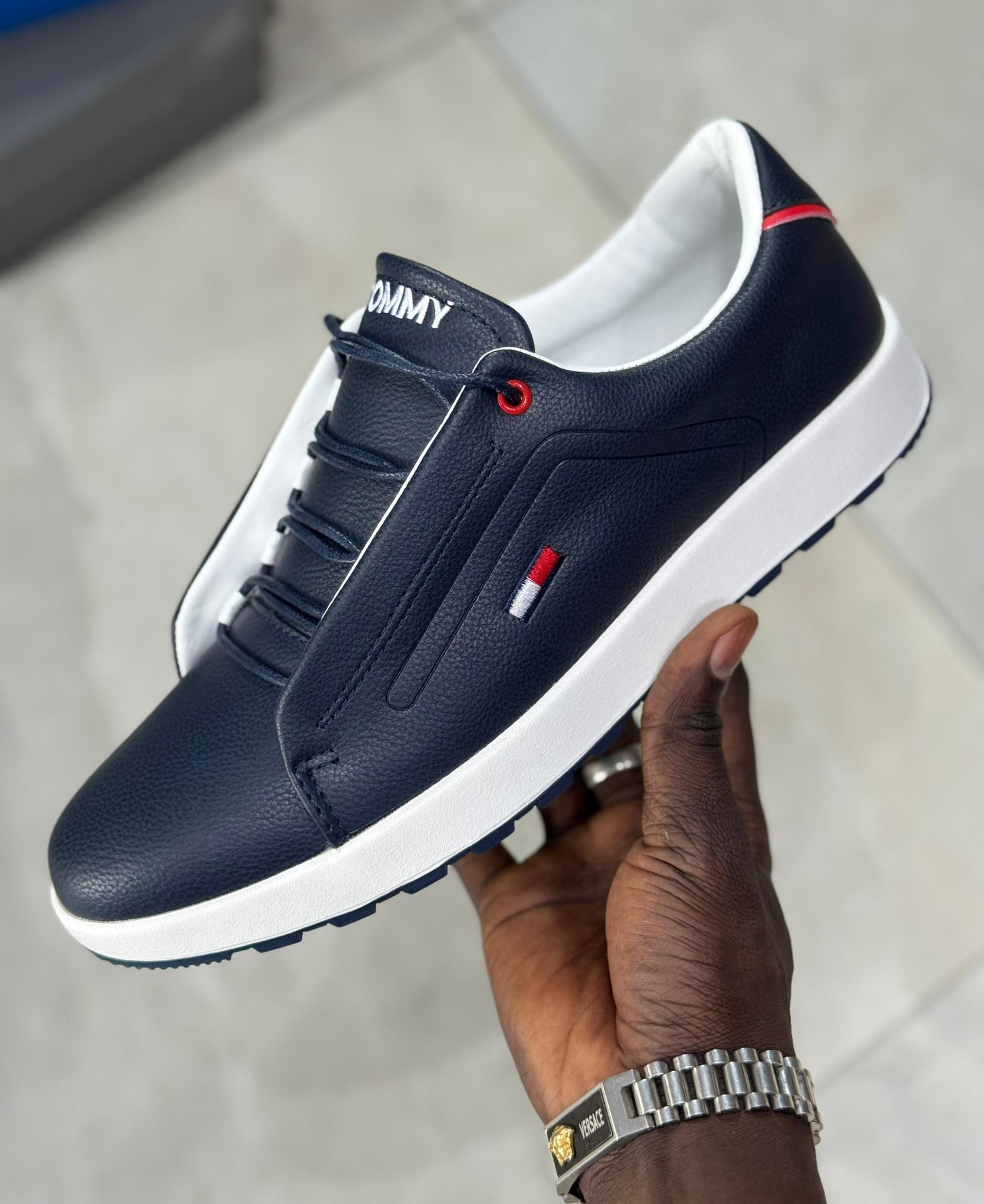 Tommy Hilfiger